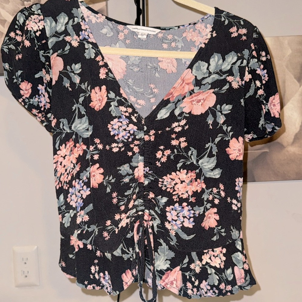 American Eagle Cropped Top Ruched Tie Front